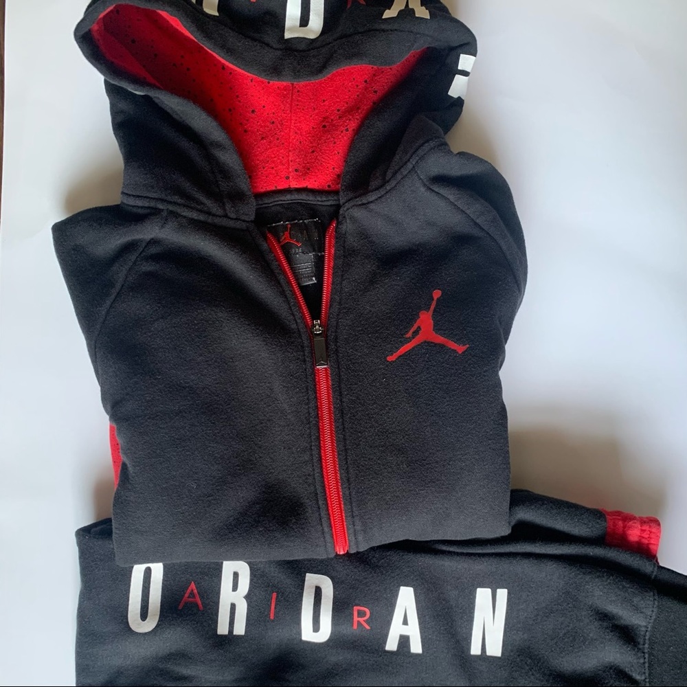 Boys Jordan Hoodie and Jogger Set size L